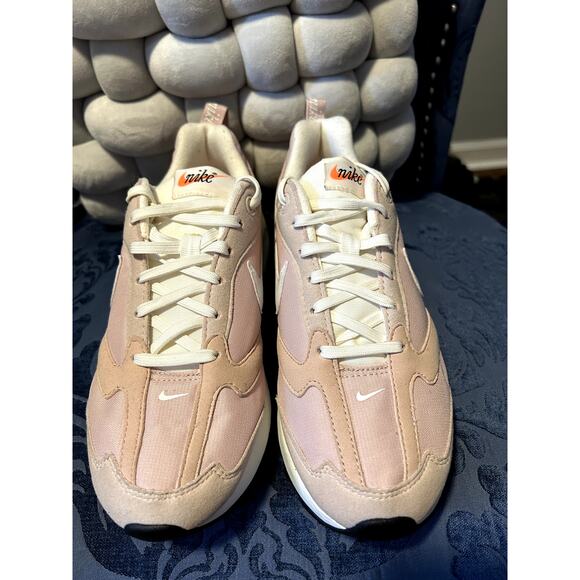 Nike Air Max Dawn Pink Oxford Size 8 - Picture 3 of 6